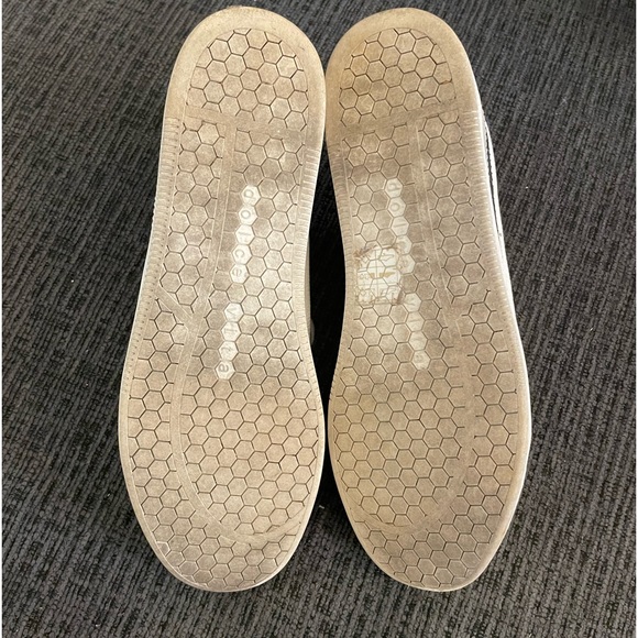 Dolce Vita Zina Sneakers - Picture 2 of 4